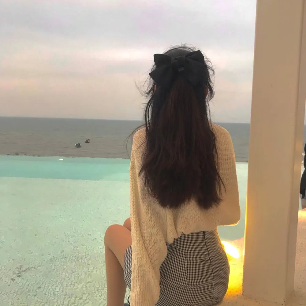 泳池派对大屠杀